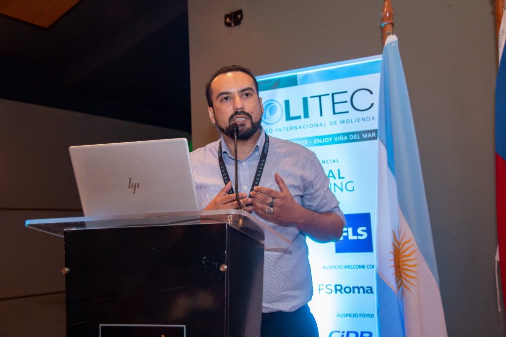 Javier Rodríguez sostuvo ante los asistentes a MOLITEC que el objetivo del estudio hecho por Syntec fue incrementar el throughput del molino SAG, sin comprometer ni la operación, ni la integridad del equipo.